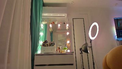 RinaBrown live cam on Cam4