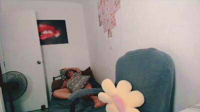 RiriStarr live cam on Cam4