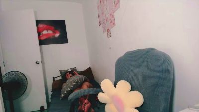RiriStarr live cam on Cam4
