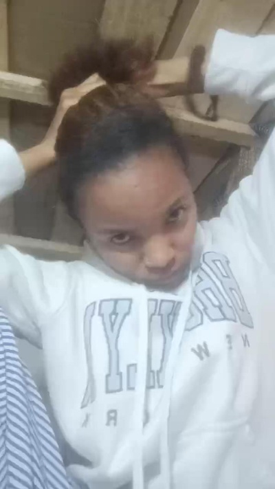 Ririh live cam on Cam4