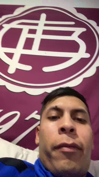 Riverodiego live cam on Cam4