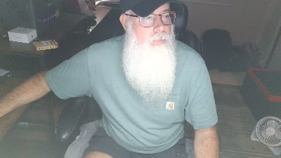 RivianBear live cam on Cam4