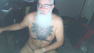 RivianBear live cam on Cam4