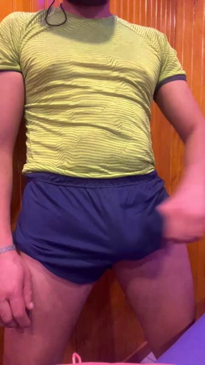 Road890 live cam on Cam4