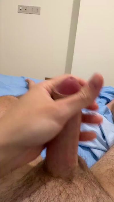 Robero69 live cam on Cam4