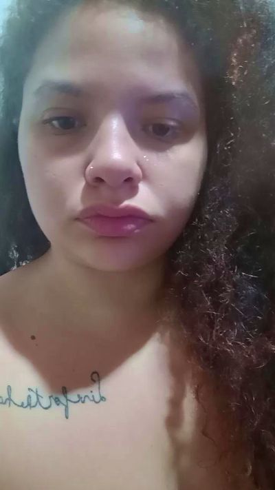 Robertarabao021 live cam on Cam4