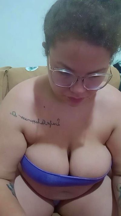 Robertarabao021 live cam on Cam4