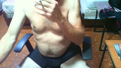 Roberto3102hot live cam on Cam4