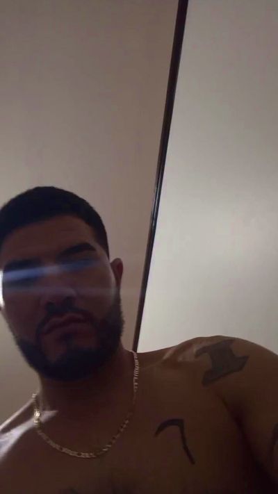 Roberto69hot live cam on Cam4