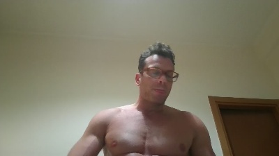 Robespierre_ho live cam on Cam4