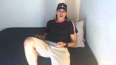 Robisson_zack live cam on Cam4