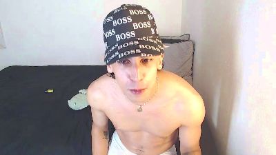 Robisson_zack live cam on Cam4