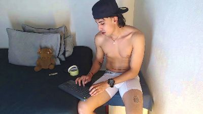 Robisson_zack live cam on Cam4