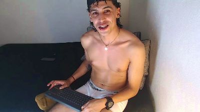 Robisson_zack live cam on Cam4