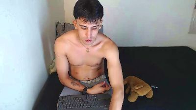 Robisson_zack live cam on Cam4