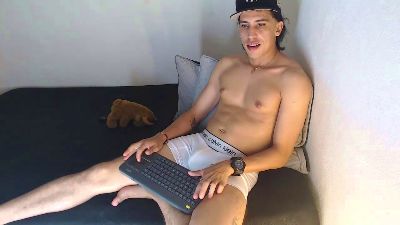 Robisson_zack live cam on Cam4