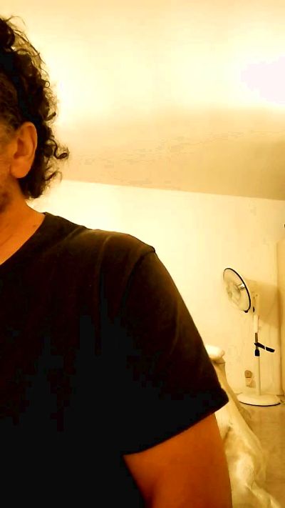 Roccone73 live cam on Cam4