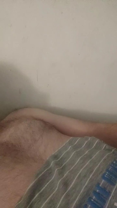 Rock890890 live cam on Cam4