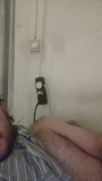 Rock890890 live cam on Cam4