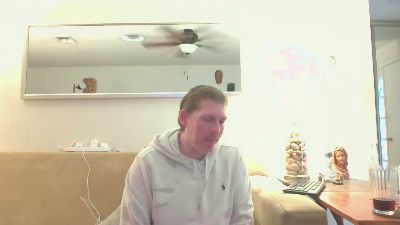 RockPierceZZ live cam on Cam4