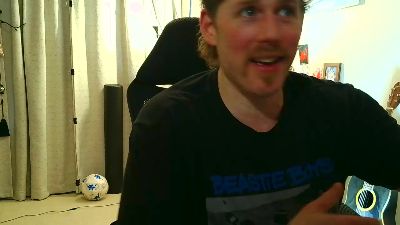 RockPierceZZ live cam on Cam4