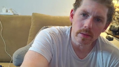 RockPierceZZ live cam on Cam4
