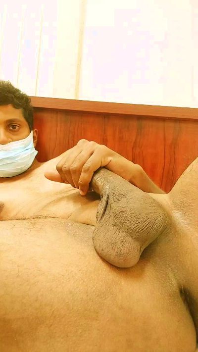 Rockfrenand8 live cam on Cam4