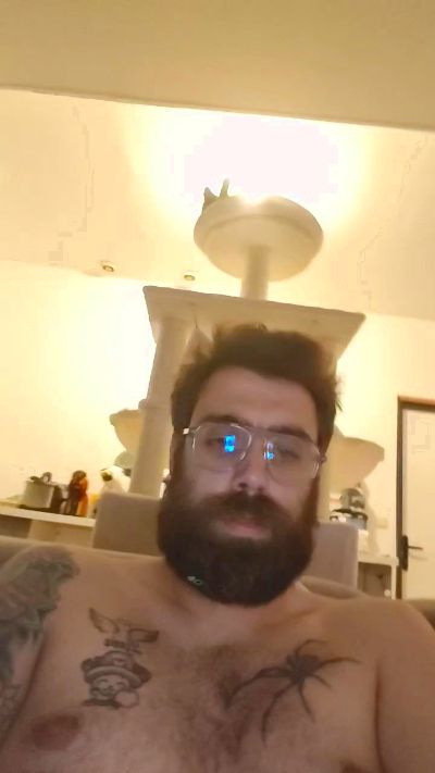 Roger06 live cam on Cam4