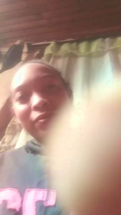 Roginah live cam on Cam4