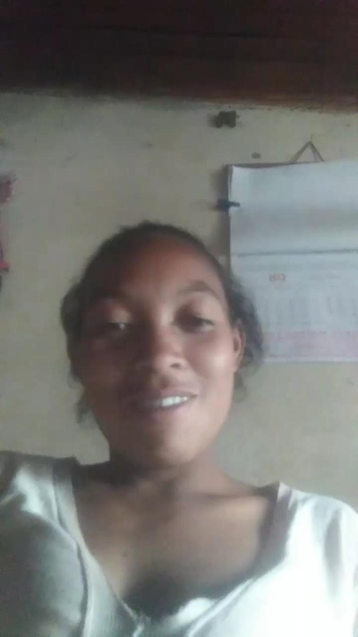 Roginah live cam on Cam4