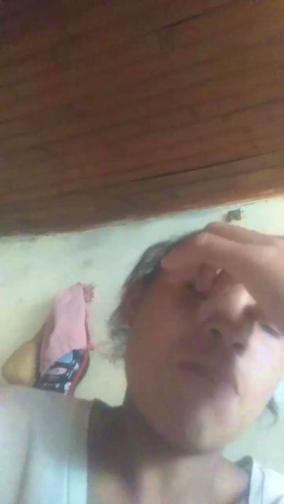 Roginah live cam on Cam4