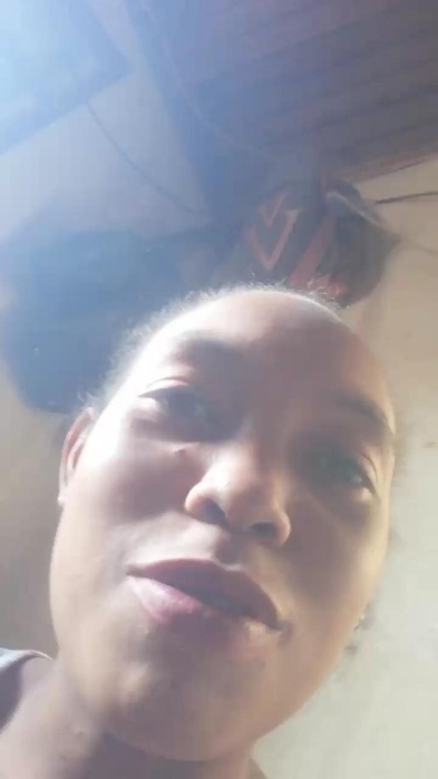 Roginah live cam on Cam4