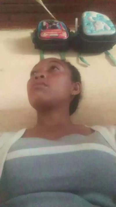 Roginah live cam on Cam4
