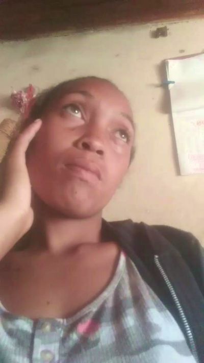 Roginah live cam on Cam4