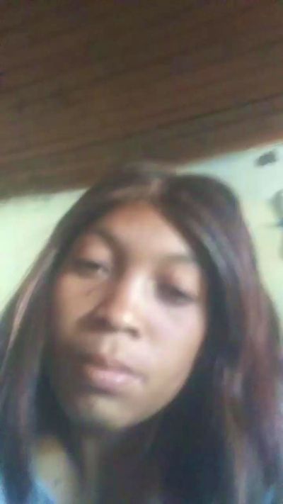 Roginah live cam on Cam4
