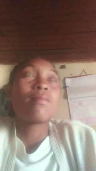Roginah live cam on Cam4