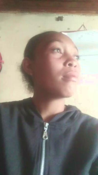 Roginah live cam on Cam4