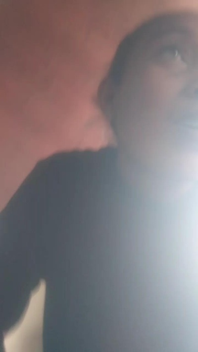 Roginah live cam on Cam4