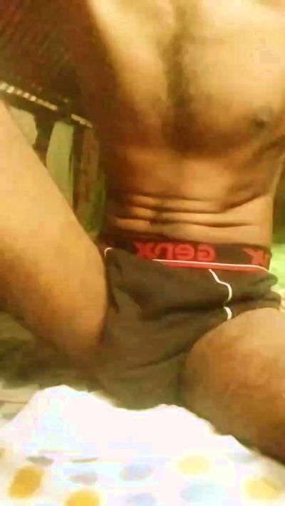 Rohan01 live cam on Cam4