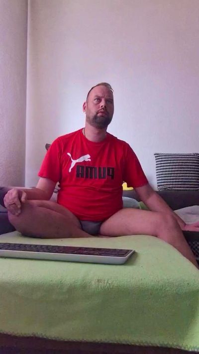 Rokko_LIVE live cam on Cam4
