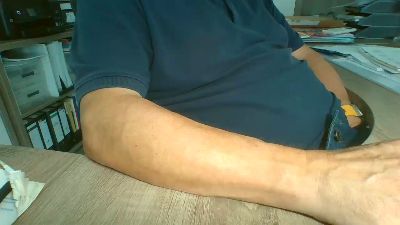 Rola311 live cam on Cam4