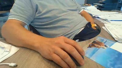 Rola311 live cam on Cam4