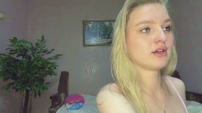 RolandeBaseler live cam on Cam4