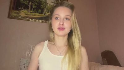 RolandeBaseler live cam on Cam4