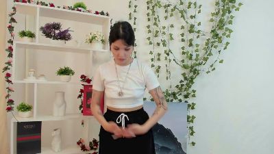 RomanaCenci live cam on Cam4