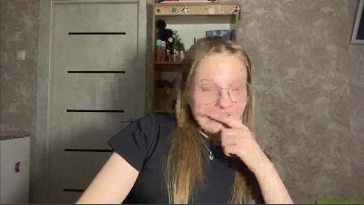RomanaNoens live cam on Cam4