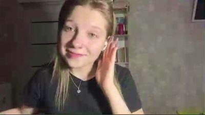 RomanaNoens live cam on Cam4