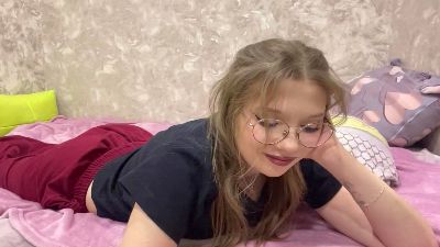 RomanaNoens live cam on Cam4