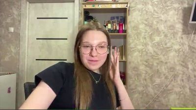 RomanaNoens live cam on Cam4