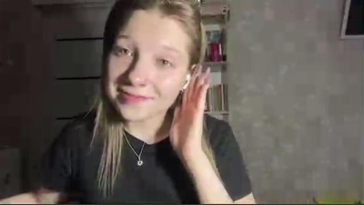 RomanaNoens live cam on Cam4